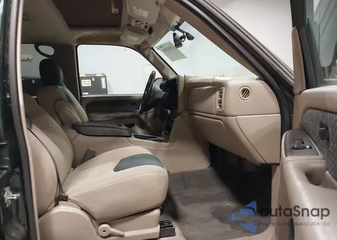 2004 Chevrolet Avalanche 1500 из США, поврежденный, VIN 3GNEC12TX4G286197